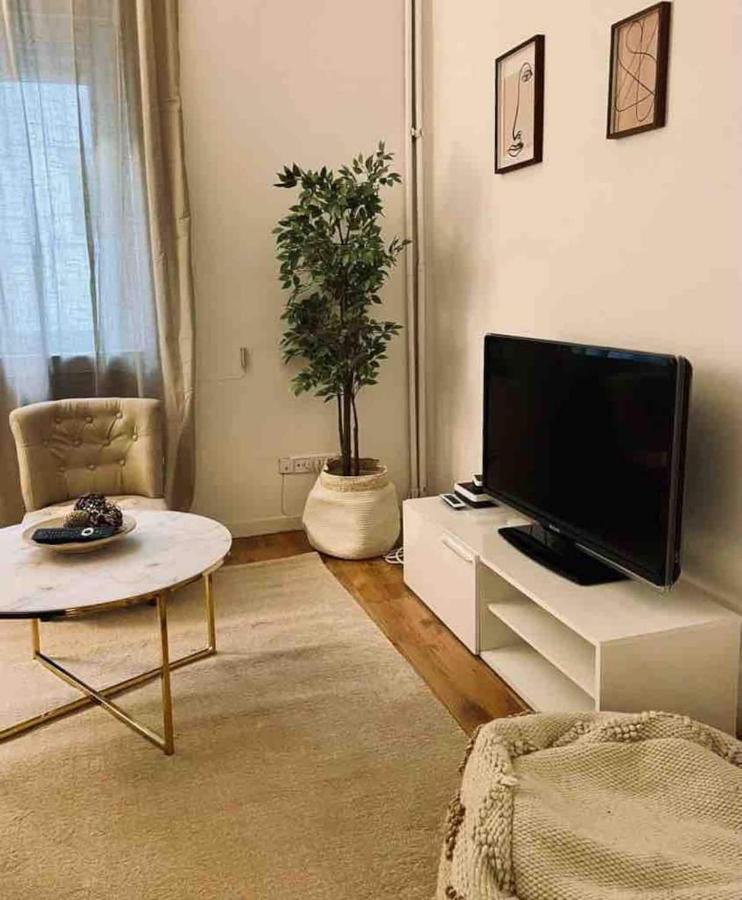 מדריד Excelente Piso De 3 Habitaciones En La Latina מראה חיצוני תמונה